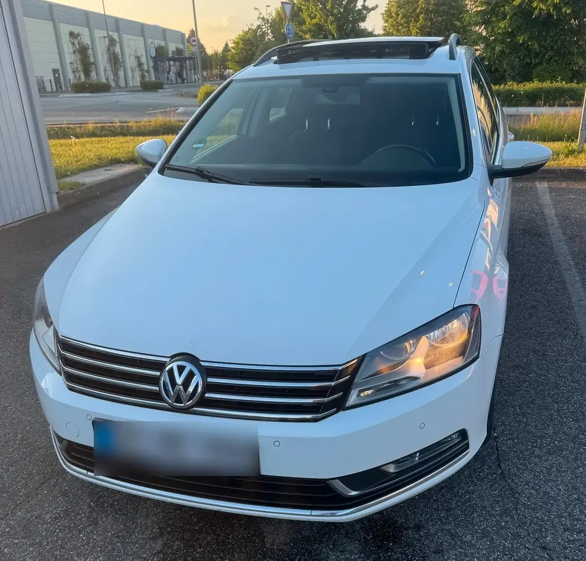 Gebraucht VW Passat 177 PS (130 kW) 2014 Weiß Kombi