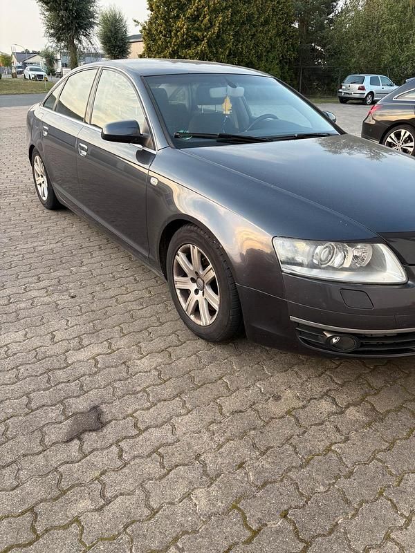 Grau Gebraucht 2006 Audi A6 Limousine | 2.100 € (Superpreis) - Bild 1/4