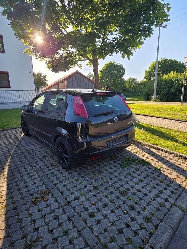 Gebraucht Fiat Punto Dynamic 95 PS (69 kW) 2007 Limousine