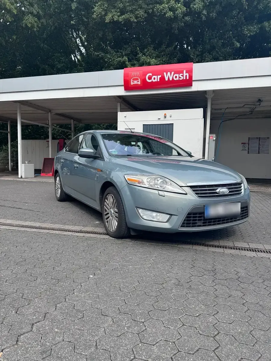 Gebraucht Ford Mondeo 140 PS (102 kW) 2008 Silber Limousine