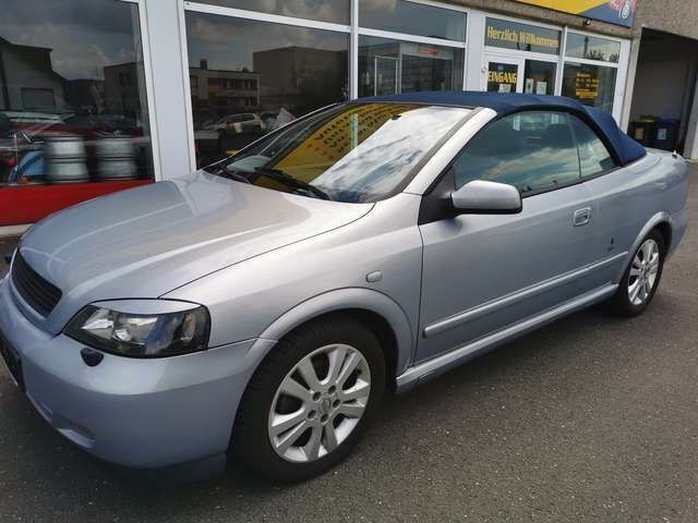 Gebraucht Opel Astra Cabriolet 147 PS (108 kW) 2002 Silber Cabrio