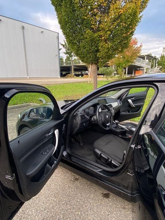 Gebraucht BMW 116 Efficient Dynamics 116 PS (85 kW) 2017 Schwarz Kleinwagen