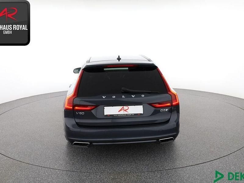 Gebraucht Volvo V90 R-Design 235 PS (172 kW) 2018 Savile grey Kombi