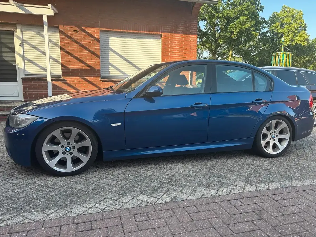 Gebraucht BMW 330 M Sport 231 PS (169 kW) 2006 Blau Limousine