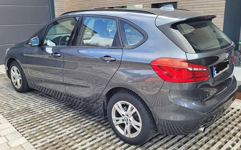 Gebraucht BMW 218 Active Tourer Advantage 150 PS (110 kW) 2018 Grau Van / Kleinbus