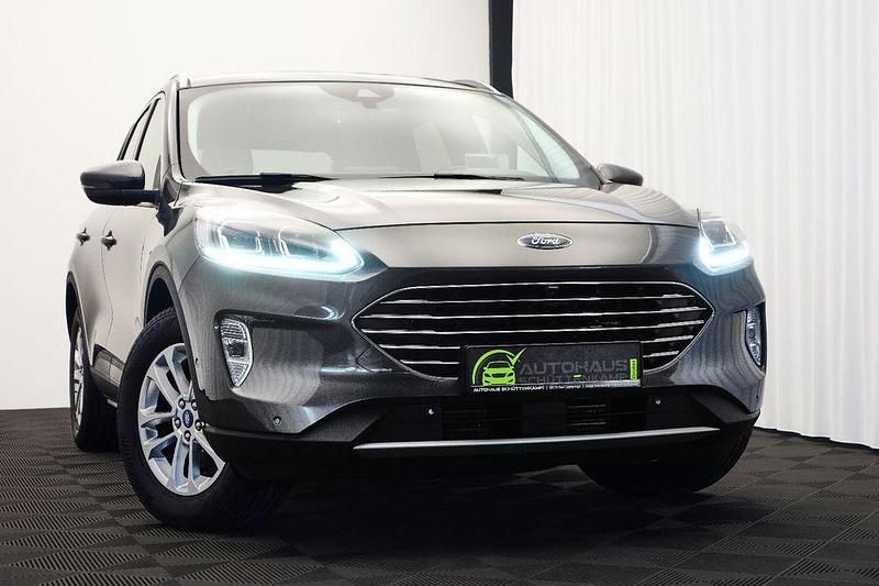 Grau Gebraucht 2022 Ford Kuga Titanium SUV | 19.492 € (Superpreis) - Bild 1/4