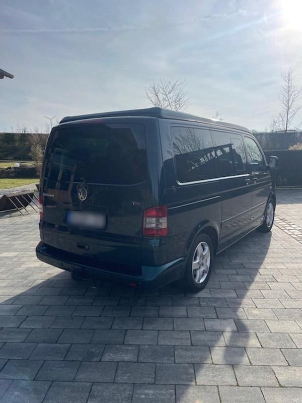 Second-hand VW T5 131 CP (96 kW) 2004 Verde Van