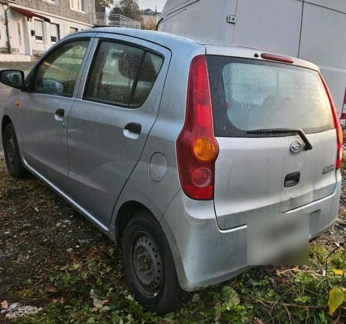 Gebraucht Daihatsu Cuore 60 PS (44 kW) 2010 Silber Kleinwagen