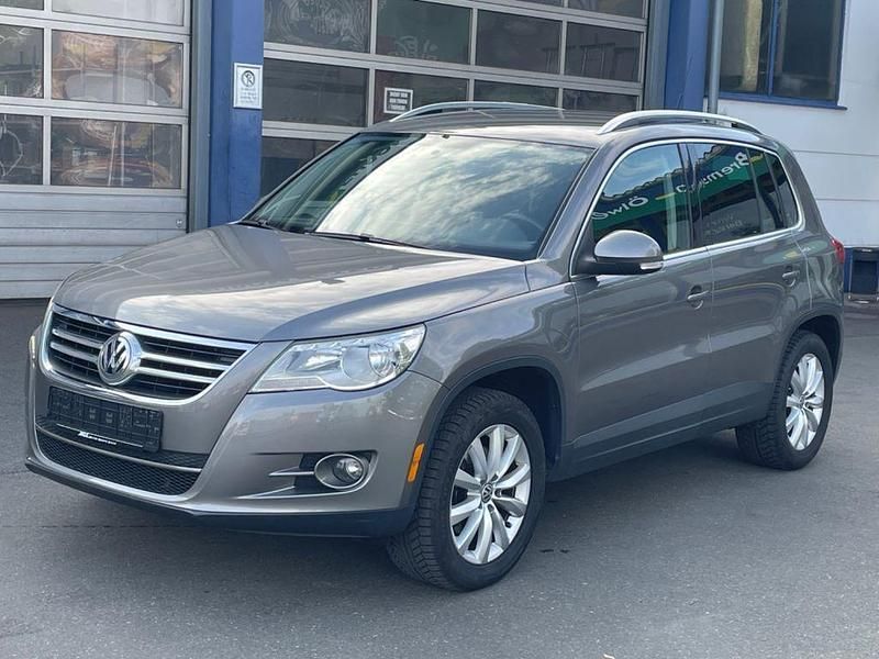Grau Gebraucht 2011 VW Tiguan SUV | 7.750 € (Superpreis) - Bild 1/4