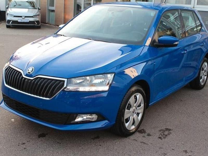 Blau Gebraucht 2020 Skoda Fabia Active Limousine | 10.700 € (Guter Preis) - Bild 1/4