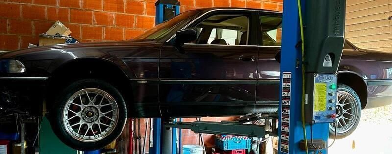 Andere außenfarben Gebraucht 1998 BMW 735 Limousine | 4.000 € - Bild 1/4