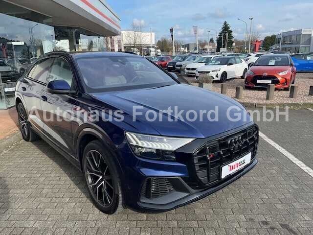 Blau Gebraucht 2021 Audi Q8 Ambiente SUV | 76.980 € - Bild 1/4