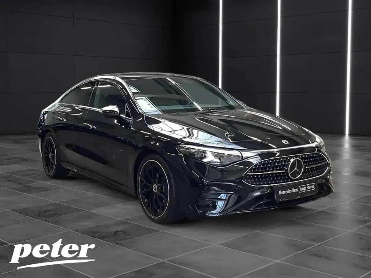 Gebraucht Mercedes CLA200 AMG 184 PS (135 kW) 2026 Metalliclack kosmosschwarz Limousine