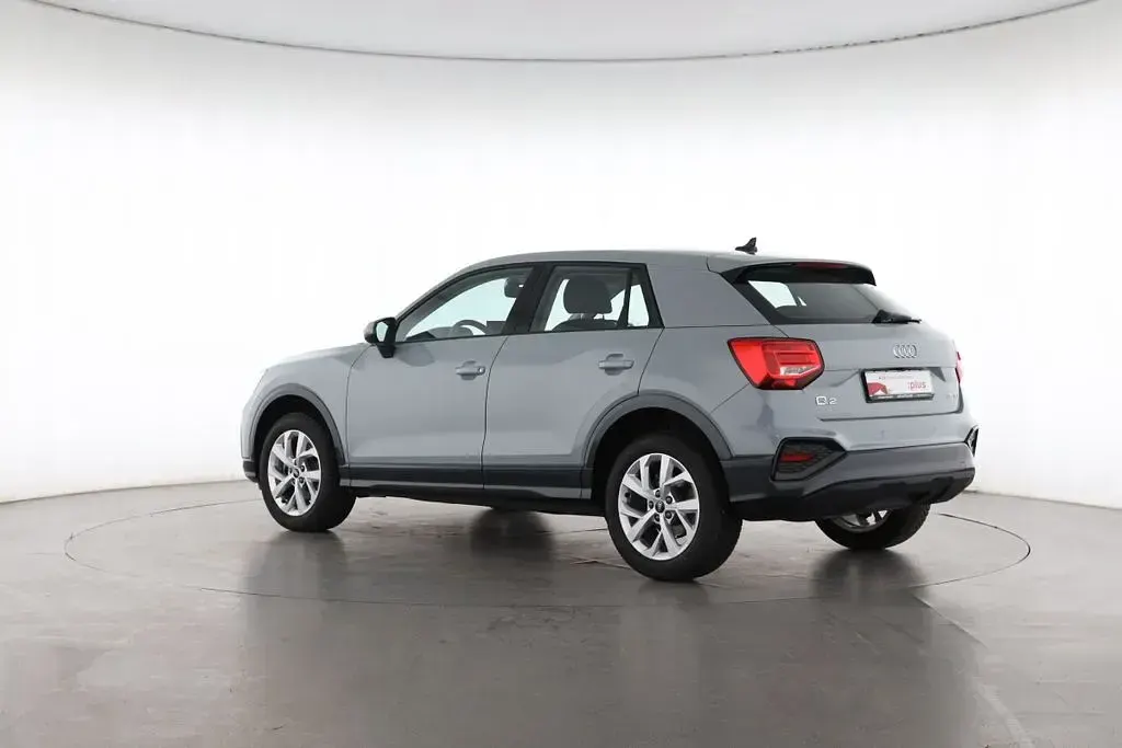 Gebraucht Audi Q2 Advanced Plus 150 PS (110 kW) 2025 Pfeilgrau perleffekt SUV