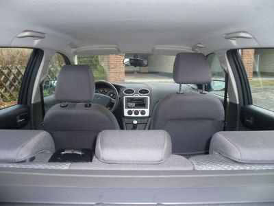 Gebraucht Ford Focus 109 PS (80 kW) 2005 Schwarz metallic Kombi