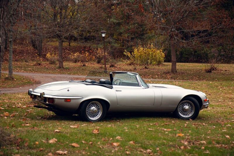 Second-hand Jaguar E-Type 318 CP (233 kW) 1973 Argintiu Cabrio