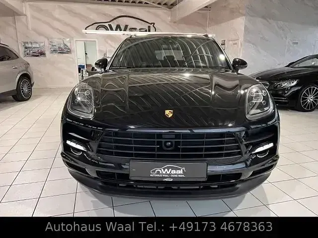 Begagnad Porsche Macan 245 HK (180 kW) 2019 Svart SUV