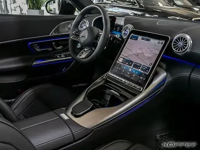 Gebraucht Mercedes SL43 AMG AMG 421 PS (309 kW) 2025 Obsidianschwarz Cabrio