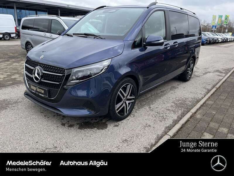 Sodalithblau met. Gebraucht 2024 Mercedes V300 Style Van / Kleinbus | 74.850 € - Bild 1/4