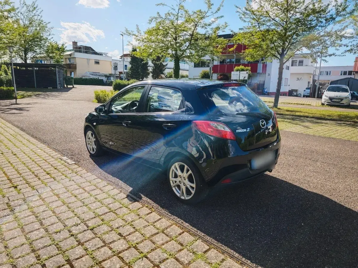 Gebraucht Mazda 2 Independence 103 PS (75 kW) 2007 Schwarz Kleinwagen