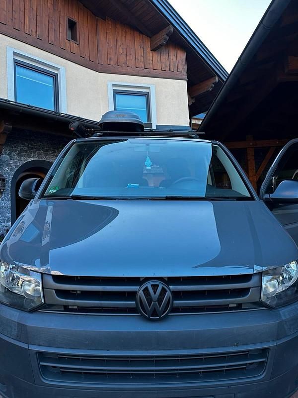 Gebraucht VW Transporter 140 PS (102 kW) 2015 Grau Van