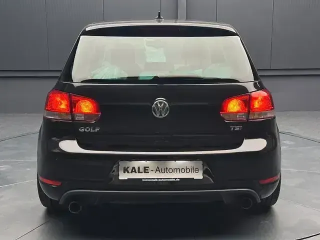 Gebraucht VW Golf VII Style 122 PS (89 kW) 2012 Deep black perleffekt Limousine