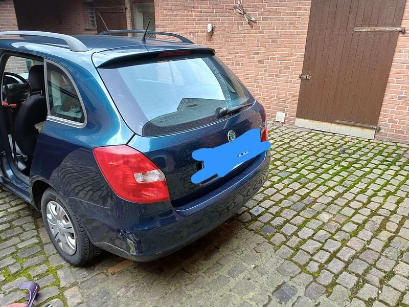 Gebraucht Skoda Fabia Easy 60 PS (44 kW) 2012 Blau Kombi