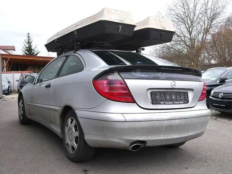 Gebraucht Mercedes C200 163 PS (119 kW) 2002 Silber Coupé