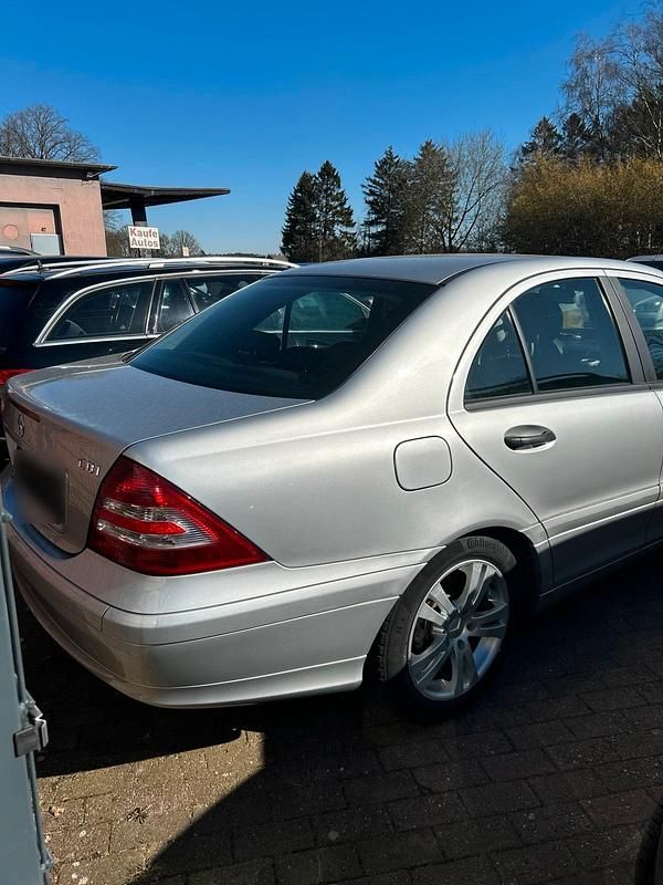 Gebraucht Mercedes C200 122 PS (89 kW) 2004 Limousine