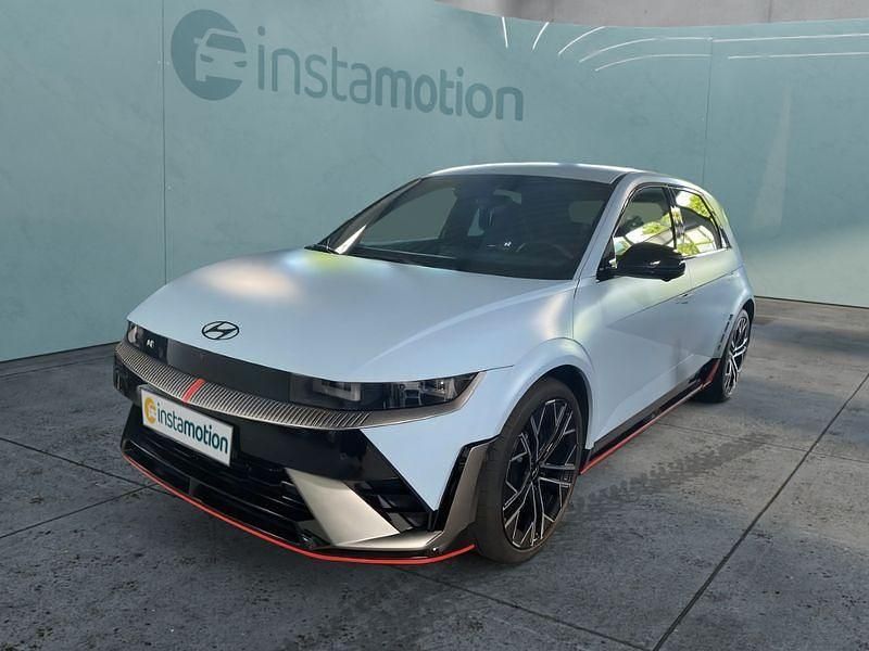 Blau Gebraucht 2024 Hyundai Ioniq 6 Limousine | 58.249 € - Bild 1/4