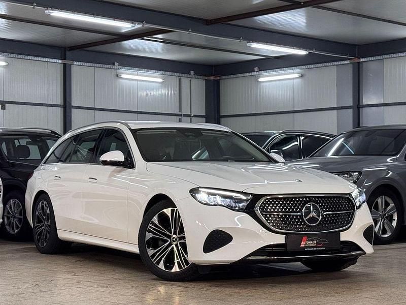 Polarweiss unilack Gebraucht 2024 Mercedes E220 Advanced Kombi | 47.890 € (Superpreis) - Bild 1/4