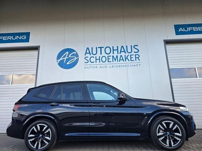 Gebraucht BMW iX3 Shadowline 210 kW (286 PS) 2023 Schwarz SUV