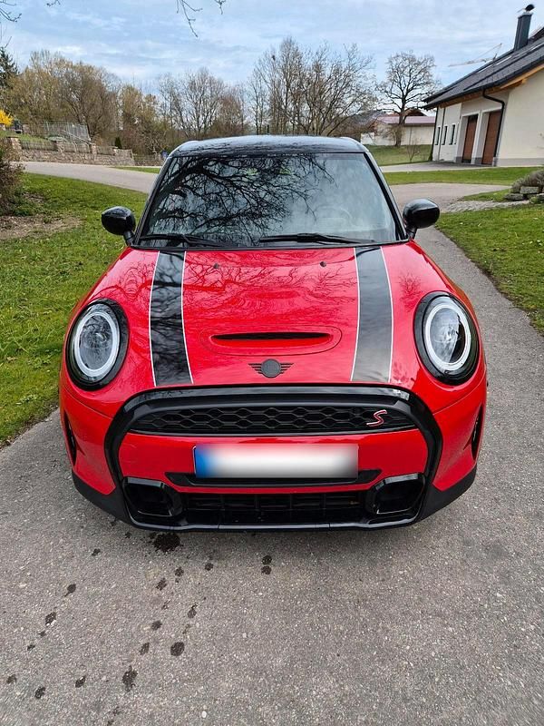Gebraucht Mini Cooper S Classic 178 PS (130 kW) 2022 Rot Kleinwagen