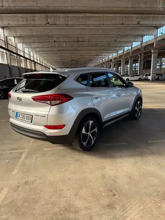 Gebraucht Hyundai Tucson Premium 141 PS (103 kW) 2017 Silber SUV