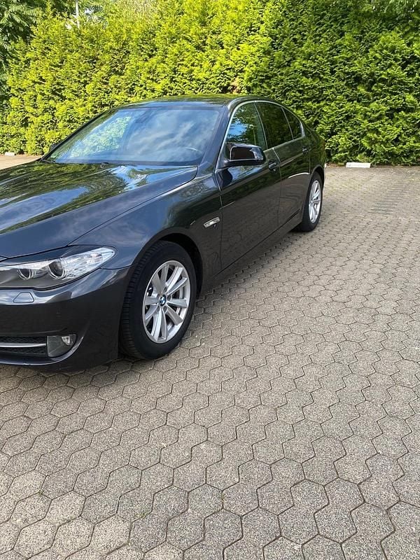 Gebraucht 2011 BMW 520 Limousine | 9.990 € (Guter Preis) - Bild 1/4