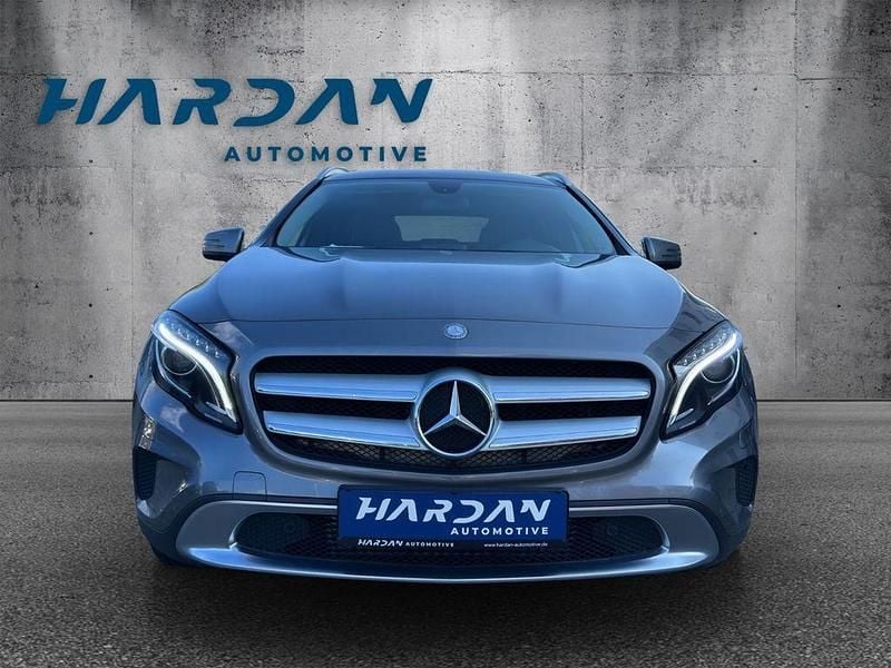 Gebraucht Mercedes GLA220 177 PS (130 kW) 2015 Grau SUV
