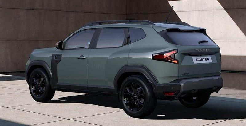 Neu Dacia Duster Extreme 122 PS (89 kW) 2026 Safarigrüngrau SUV