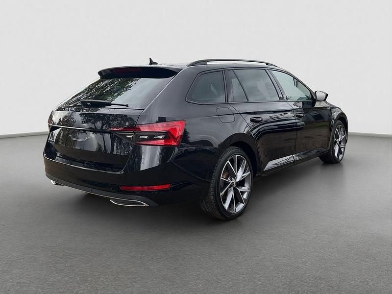 Gebraucht Skoda Superb SportLine 218 PS (160 kW) 2021 Schwarzmagic perleffekt Kombi