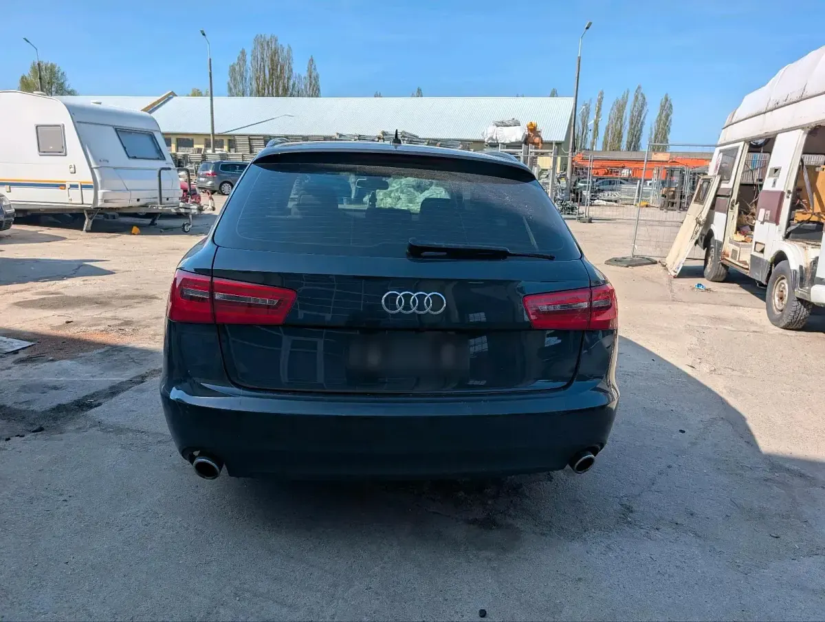Usata Audi A6 204 CV (150 kW) 2013 Blu Station wagon