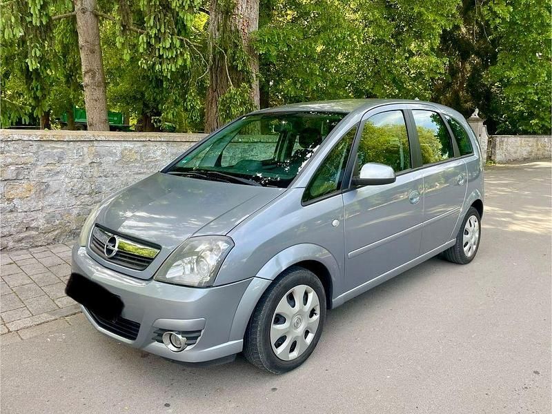 Silber Gebraucht 2009 Opel Meriva Innovation Van / Kleinbus | 2.750 € (Fairer Preis) - Bild 1/4