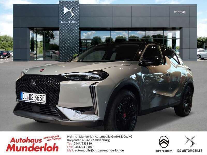 Seidengrau metallic Neu 2024 DS Automobiles DS3 Crossback E-Tense Performance Line Plus SUV | 43.850 € (Teuer) - Bild 1/4