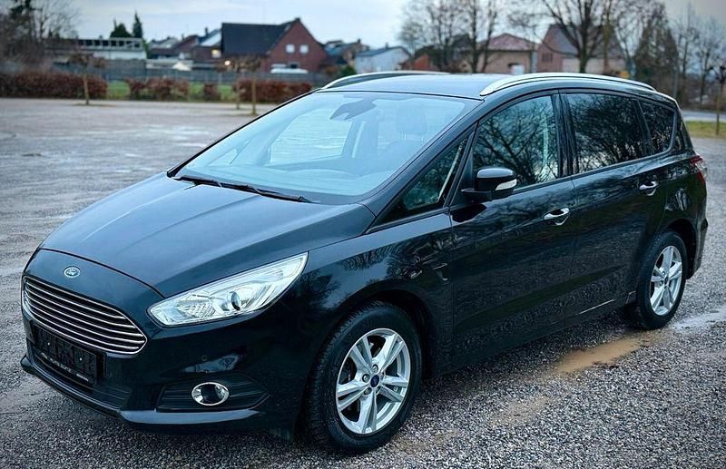 Gebraucht Ford S-MAX S 160 PS (117 kW) 2018 Schwarz Van / Kleinbus