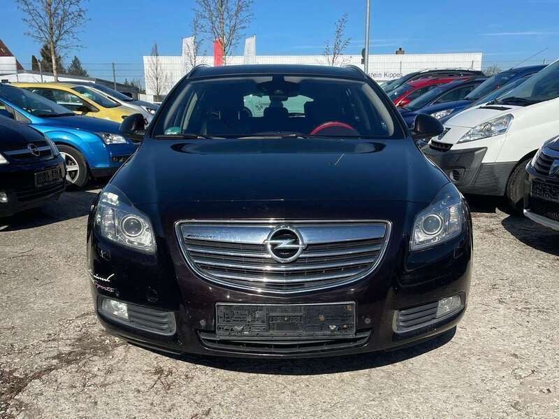 Braun Gebraucht 2011 Opel Insignia Sport Kombi | 2.200 € (Superpreis) - Bild 1/4