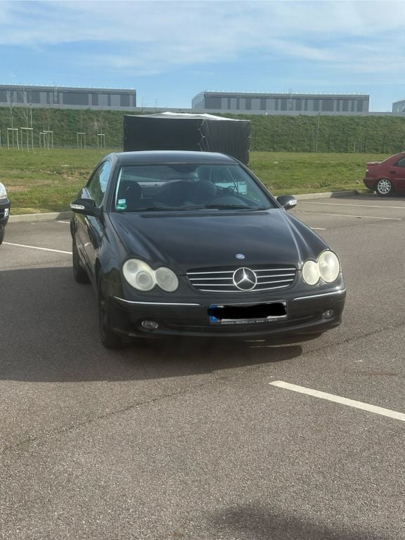 Gebraucht Mercedes CLK200 Avantgarde 163 PS (119 kW) 2002 Schwarz Coupé
