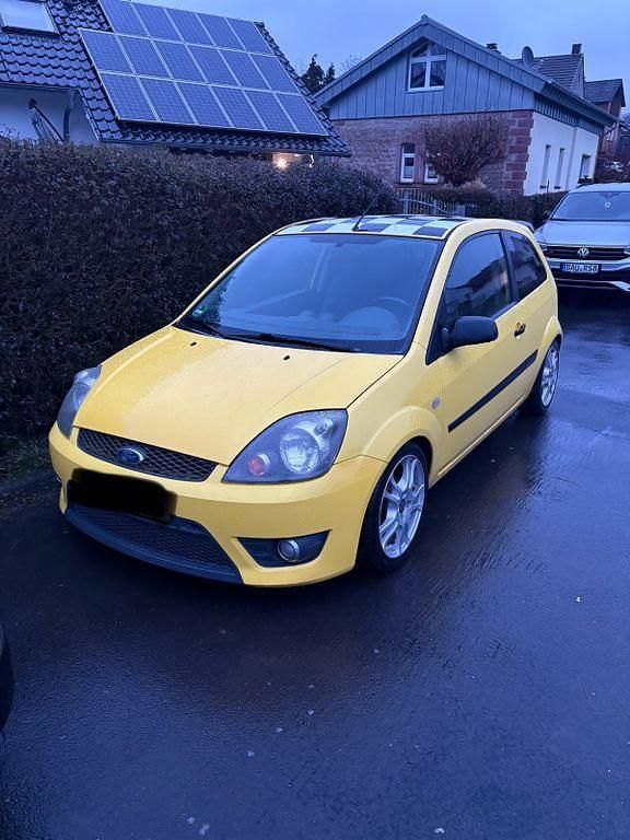 Gelb Gebraucht 2007 Ford Fiesta Limousine | 2.499 € (Fairer Preis) - Bild 1/4