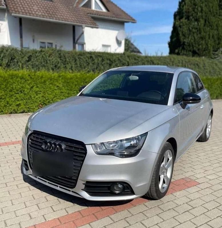 Gebraucht 2013 Audi A1 Attraction Limousine | 6.190 € (Fairer Preis) - Bild 1/4