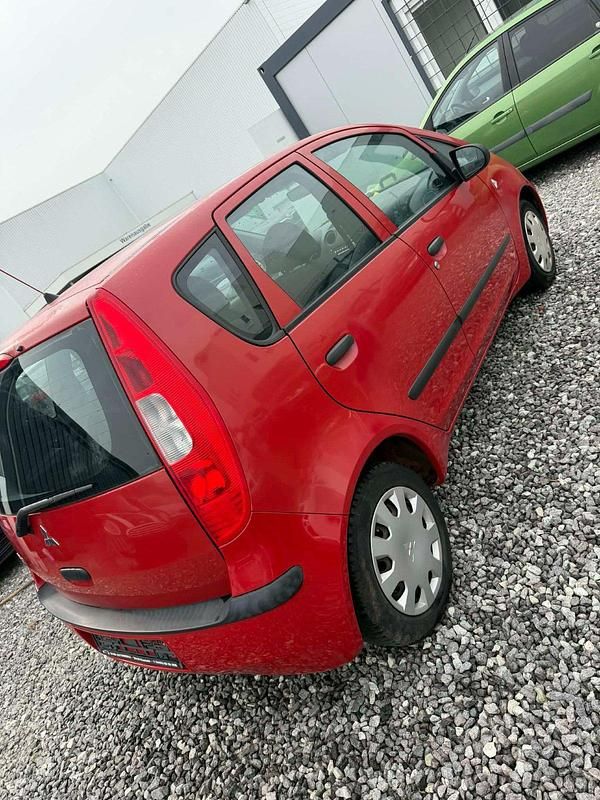 Gebraucht Mitsubishi Colt 75 PS (55 kW) 2007 Rot Kleinwagen