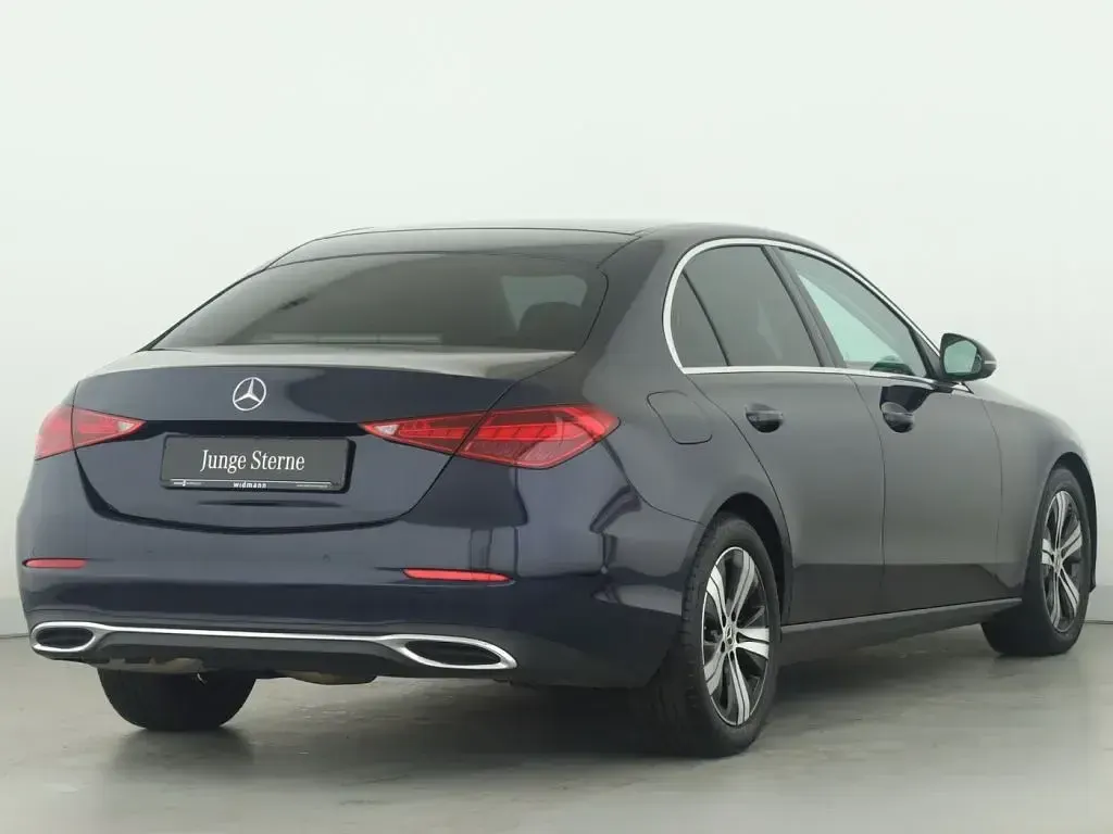 Gebraucht Mercedes 300 265 PS (194 kW) 2022 Cavansitblau (metallic) Limousine