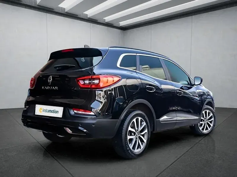 Gebraucht Renault Kadjar 140 PS (102 kW) 2022 Schwarz SUV