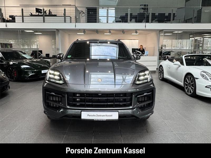 Gebraucht Porsche Cayenne 470 PS (345 kW) 2024 Grau SUV